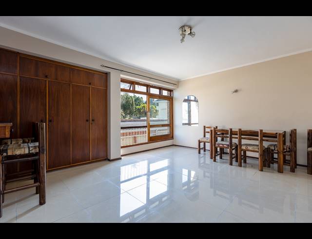 0.5 BEDROOM APARTMENT TO LET IN RONDEBOSCH